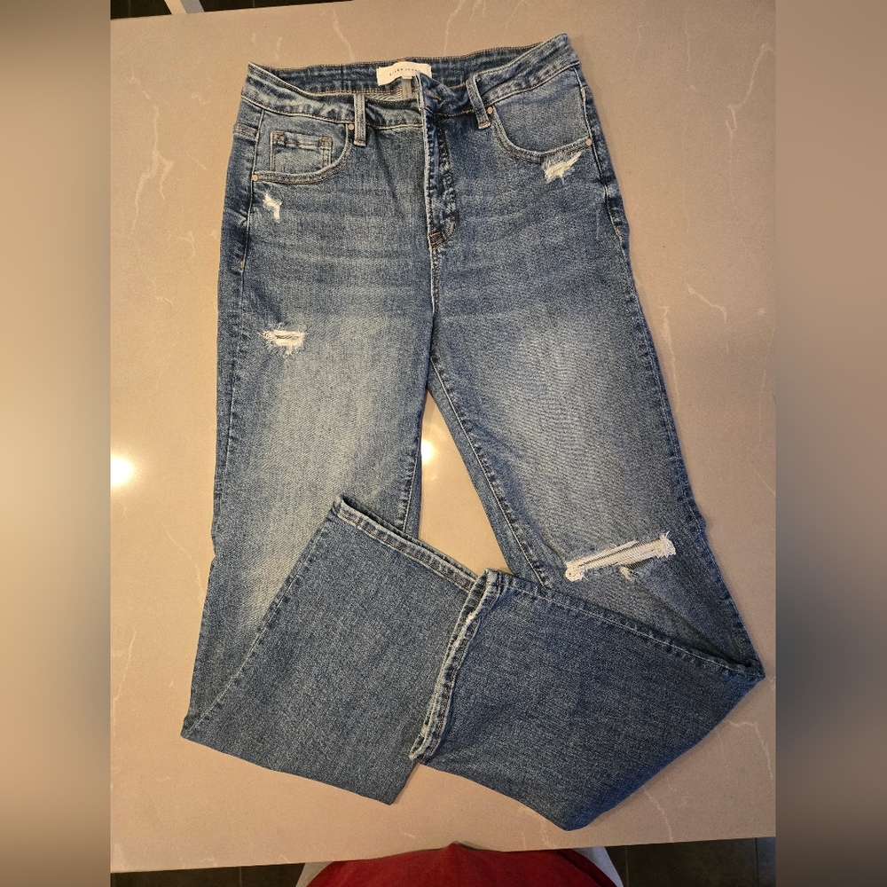 Risen High Rise Tummy Control Jeans Size 11/30